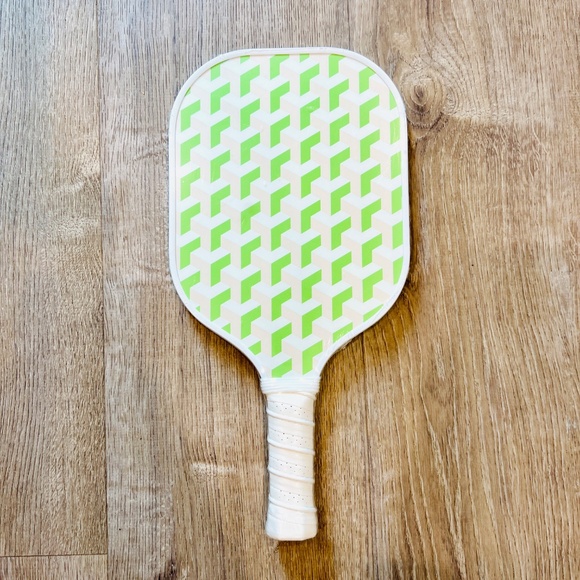 Sonix USAPA Approved Premium Pickleball Paddle Fiberglass all levels cute sport - Picture 11 of 15